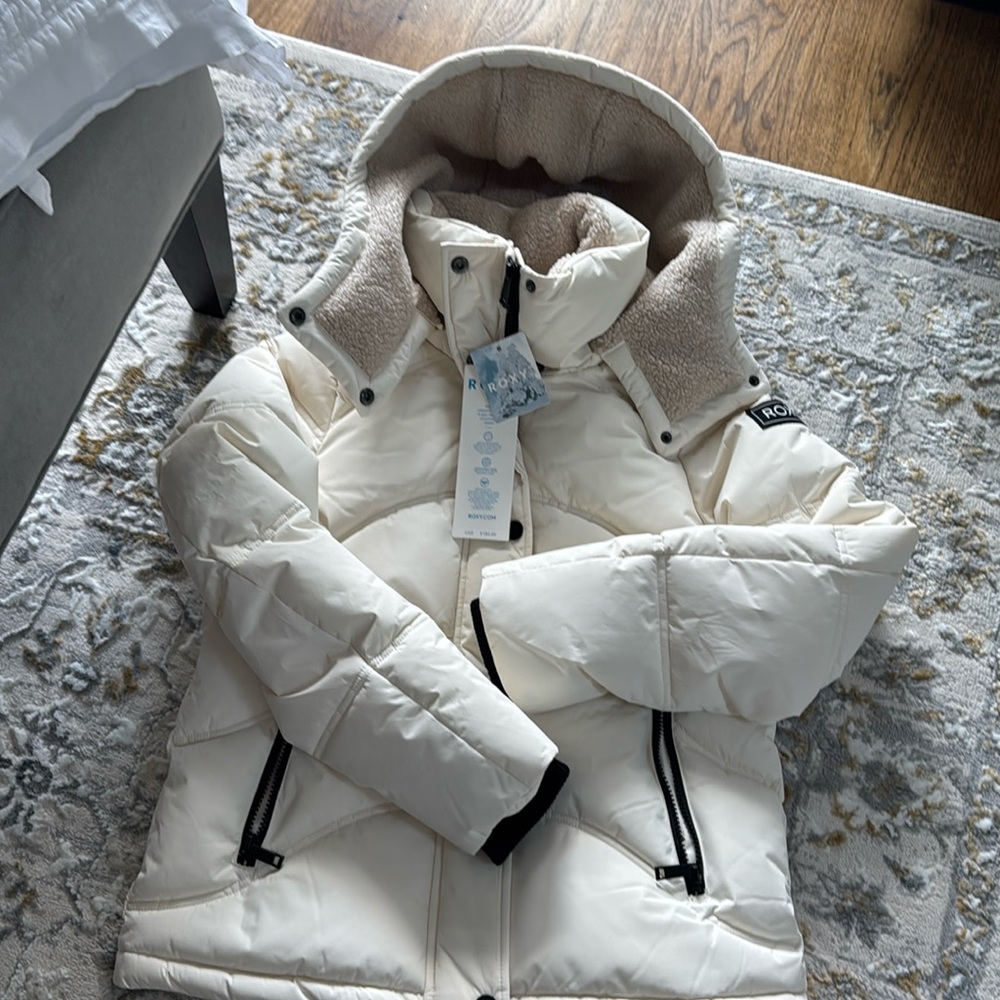 Roxy Ellie Short Puffer Jacket - Insulated